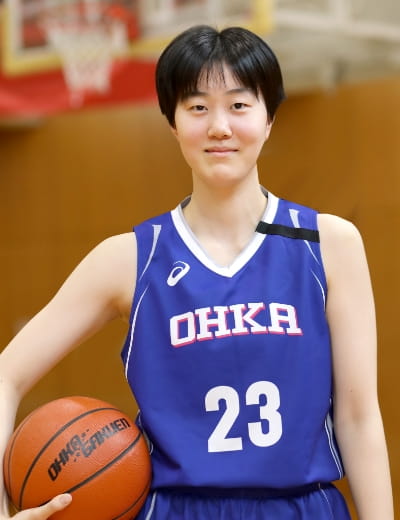 桜花学園高校 バスケ部 　Tシャツ選手 手支給品　値下げ交渉可能！！！ 桜花学園高192センチの大型センター福王伶奈、将来の夢は「日本